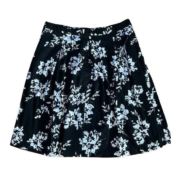 Valerie Stevens Black and White Floral A-Line Pleated Skirt SZ 14 - Picture 5 of 11